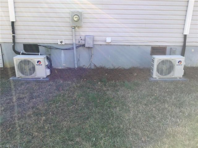 241 Meadow Run Lane, Lexington, NC 27292