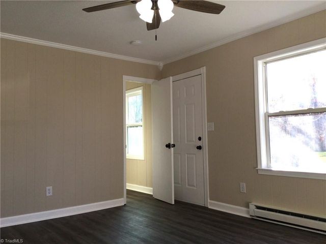 241 Meadow Run Lane, Lexington, NC 27292