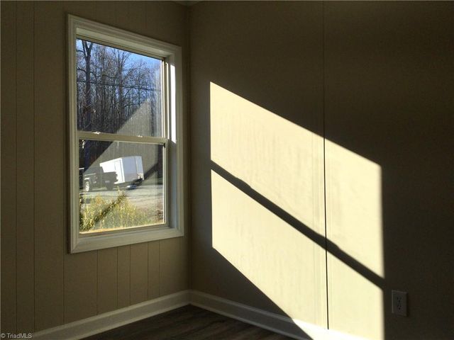 241 Meadow Run Lane, Lexington, NC 27292