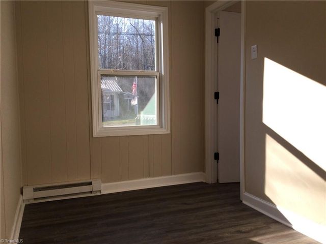 241 Meadow Run Lane, Lexington, NC 27292