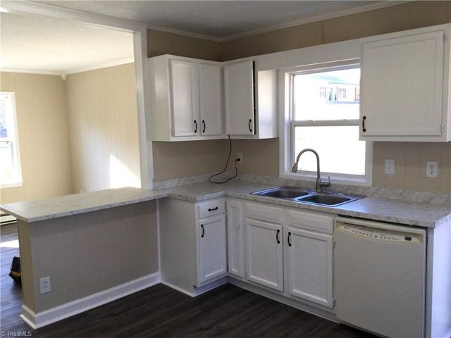 241 Meadow Run Lane, Lexington, NC 27292