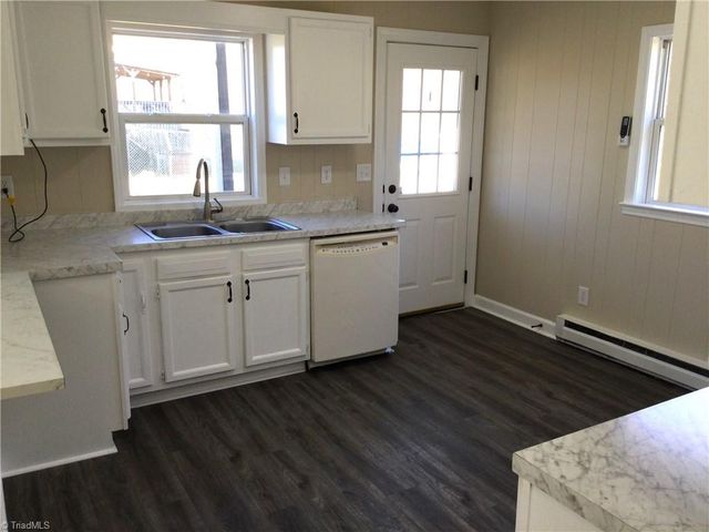 241 Meadow Run Lane, Lexington, NC 27292