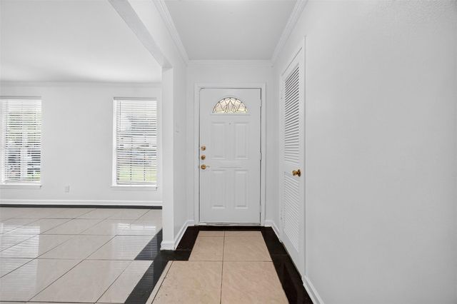 10911 Sageleaf Lane, Houston, TX 77089