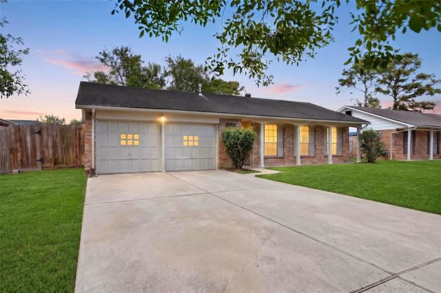 10911 Sageleaf Lane, Houston, TX 77089