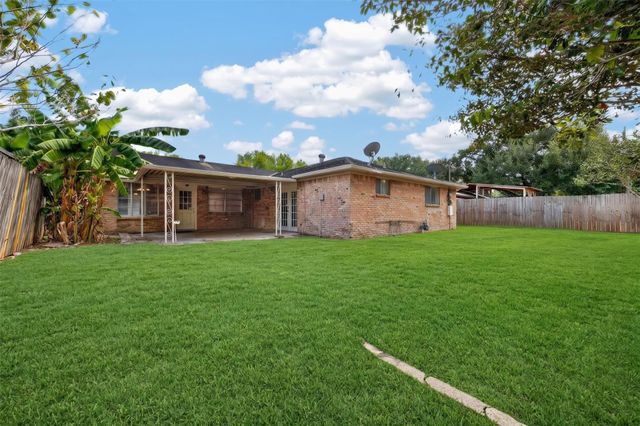 10911 Sageleaf Lane, Houston, TX 77089