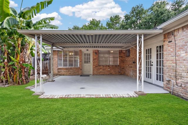 10911 Sageleaf Lane, Houston, TX 77089