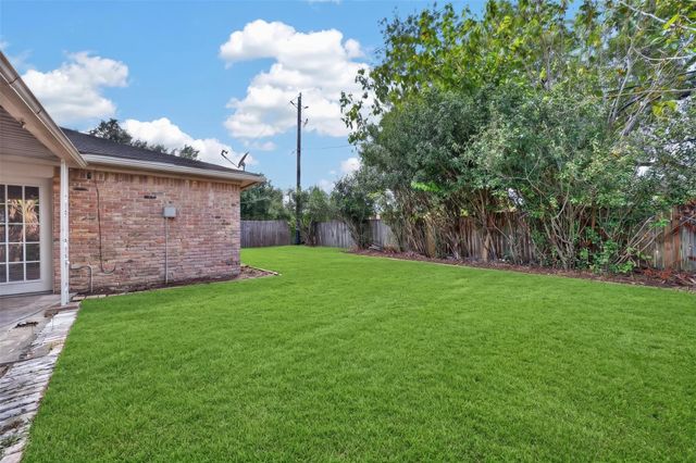 10911 Sageleaf Lane, Houston, TX 77089