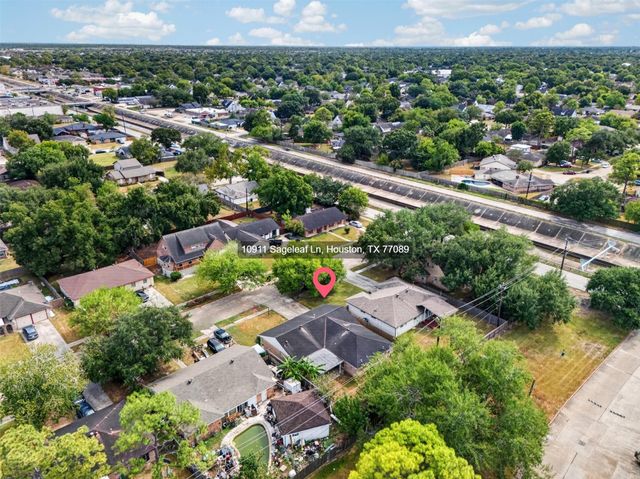 10911 Sageleaf Lane, Houston, TX 77089
