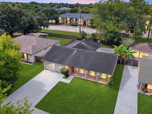 10911 Sageleaf Lane, Houston, TX 77089