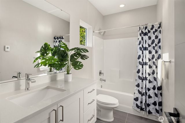 2768 SW Holden Street, Seattle, WA 98126