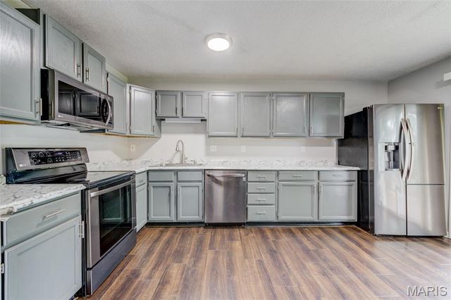 1725 Florine Boulevard F, St Charles, MO 63303