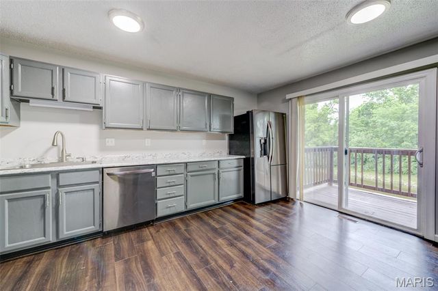 1725 Florine Boulevard F, St Charles, MO 63303