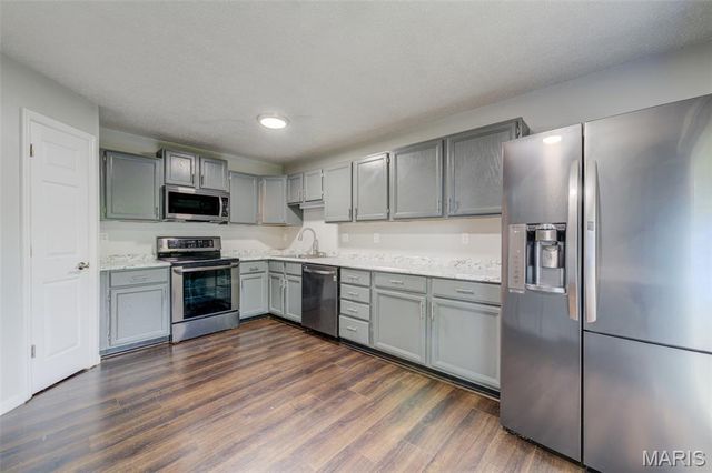 1725 Florine Boulevard F, St Charles, MO 63303