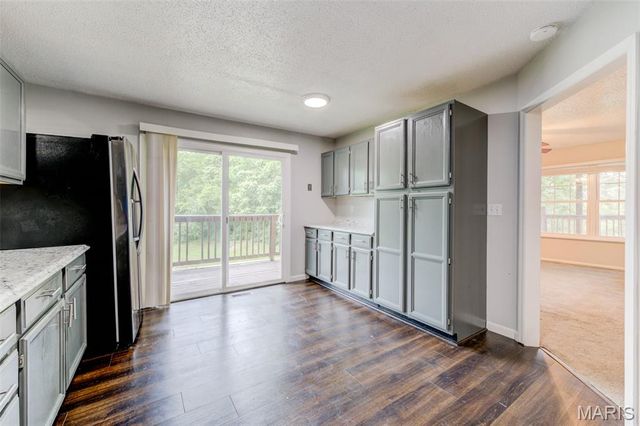 1725 Florine Boulevard F, St Charles, MO 63303