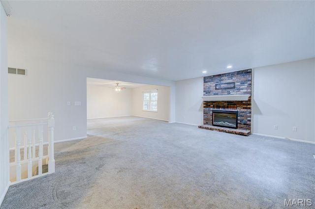 1725 Florine Boulevard F, St Charles, MO 63303