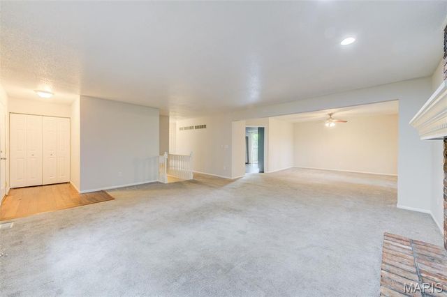 1725 Florine Boulevard F, St Charles, MO 63303
