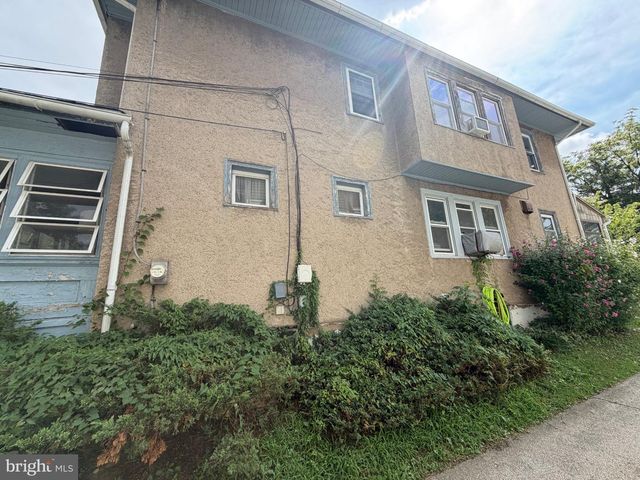 710 ASH AVE, Darby, PA 19023