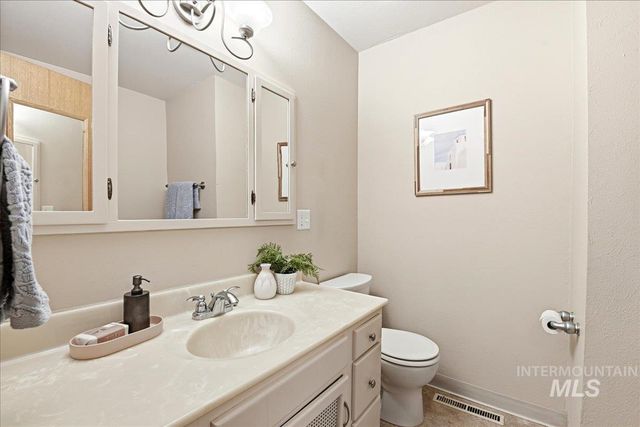 3720 E Clement Road, Boise, ID 83704