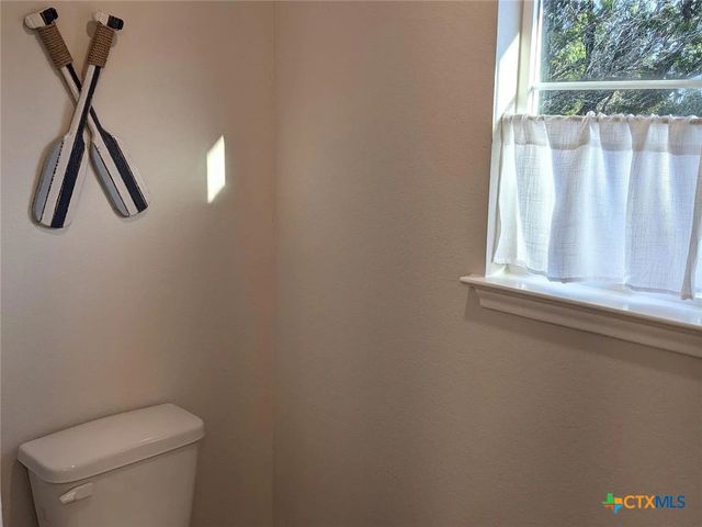 254 Ridgerock Drive, Canyon Lake, TX 78133