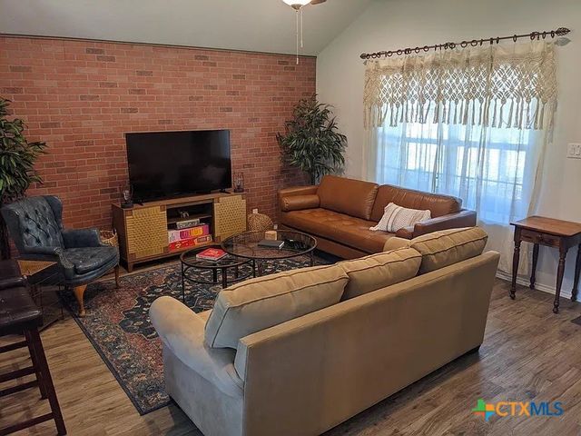 254 Ridgerock Drive, Canyon Lake, TX 78133