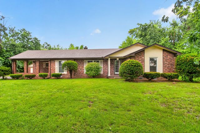 647 52 E Highway, E, Portland, TN 37148