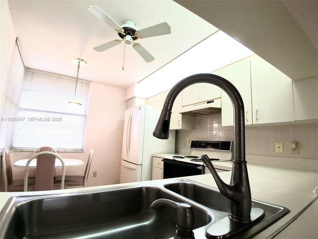10368 NW 24th Place 307, Sunrise, FL 33322