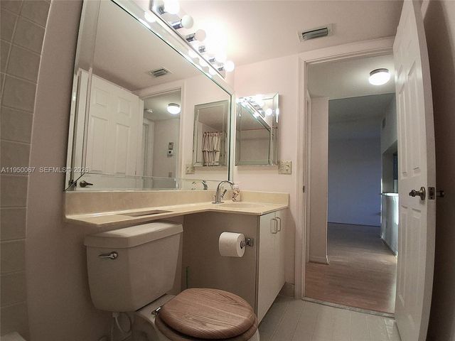 10368 NW 24th Place 307, Sunrise, FL 33322
