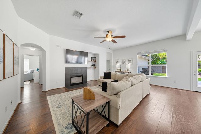 3323 Rollingwood, Montgomery, TX 77356