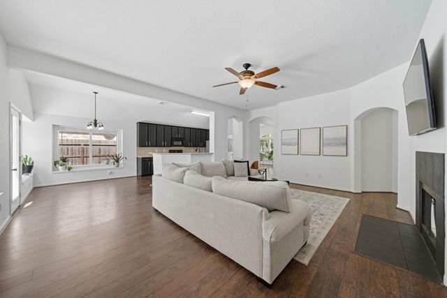 3323 Rollingwood, Montgomery, TX 77356