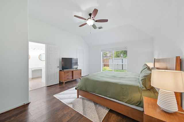 3323 Rollingwood, Montgomery, TX 77356