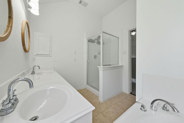 3323 Rollingwood, Montgomery, TX 77356