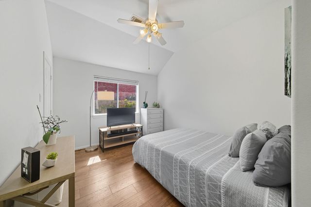 3323 Rollingwood, Montgomery, TX 77356