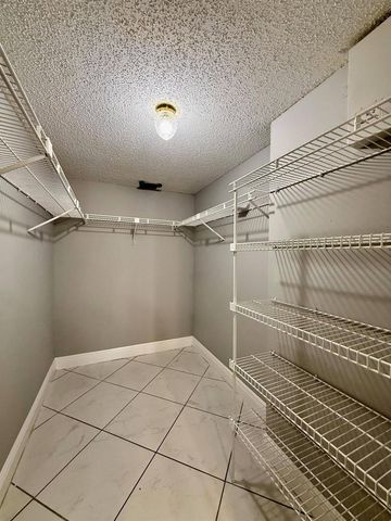9633 Riverside Drive E2, Coral Springs, FL 33071