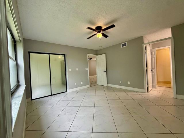 9633 Riverside Drive E2, Coral Springs, FL 33071