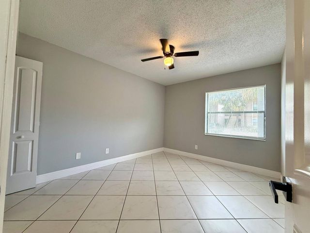 9633 Riverside Drive E2, Coral Springs, FL 33071