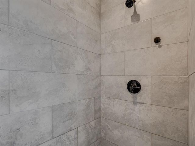 6260 NE Moffat Road, Piedmont, OK 73078