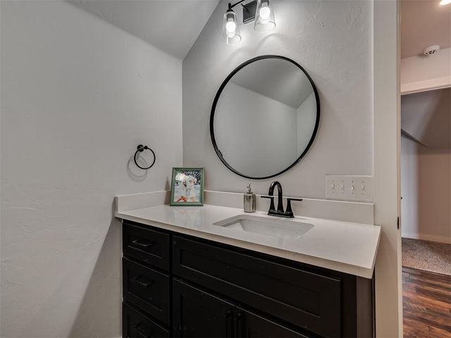 6260 NE Moffat Road, Piedmont, OK 73078