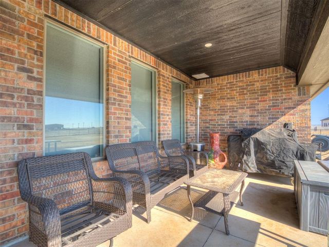 6260 NE Moffat Road, Piedmont, OK 73078