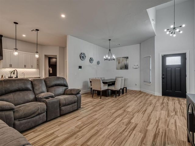 6260 NE Moffat Road, Piedmont, OK 73078