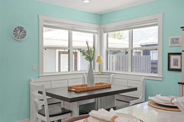1841 LAUREL STREET, Sarasota, FL 34236