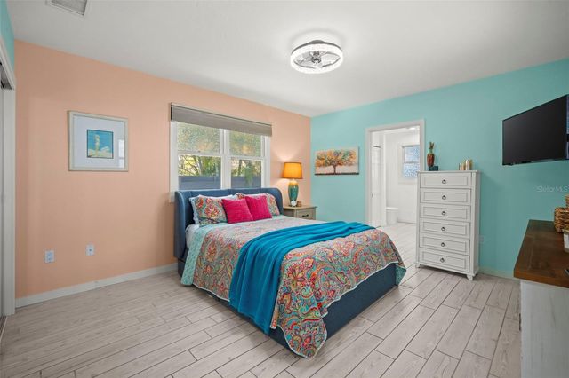1841 LAUREL STREET, Sarasota, FL 34236