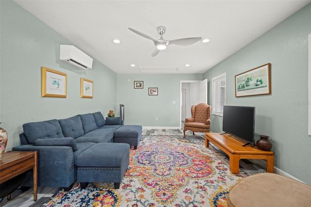 1841 LAUREL STREET, Sarasota, FL 34236
