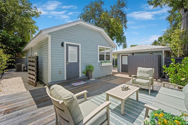 1841 LAUREL STREET, Sarasota, FL 34236