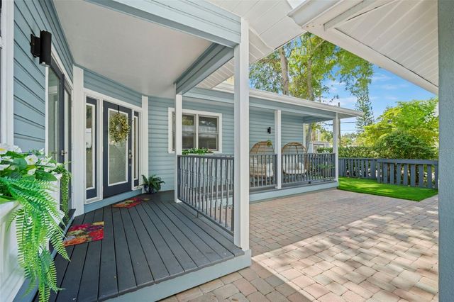 1841 LAUREL STREET, Sarasota, FL 34236