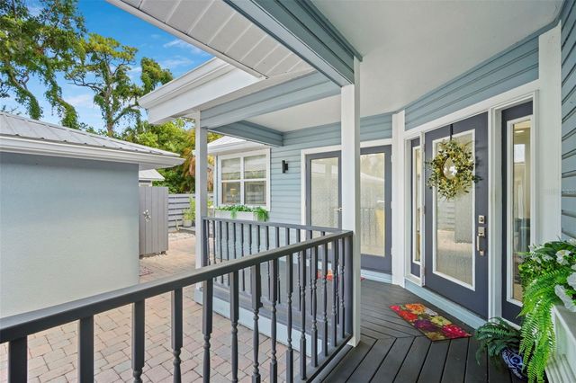 1841 LAUREL STREET, Sarasota, FL 34236