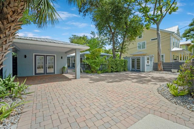 1841 LAUREL STREET, Sarasota, FL 34236