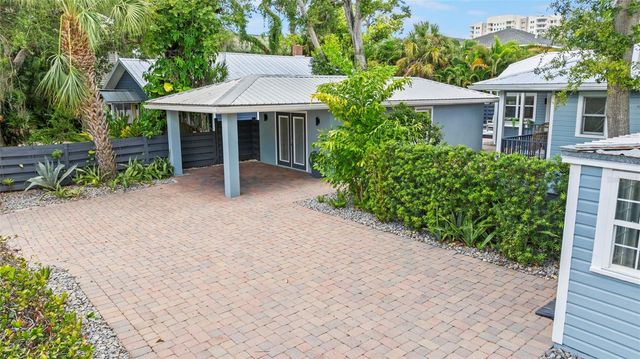 1841 LAUREL STREET, Sarasota, FL 34236