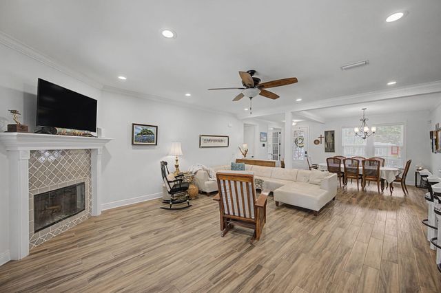 26 SE Okahatchee Circle, Fort Walton Beach, FL 32548