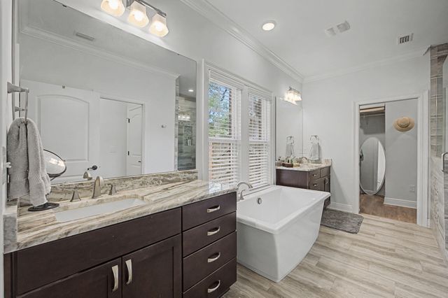 26 SE Okahatchee Circle, Fort Walton Beach, FL 32548