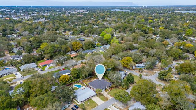 26 SE Okahatchee Circle, Fort Walton Beach, FL 32548